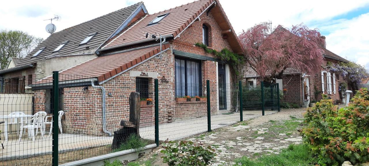 L atelier des rêves Vila Cressonsacq Exterior foto